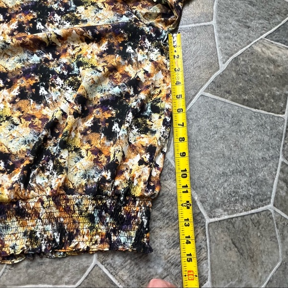 thesis Convertible Sleeve Elastic Waist Blouse - Picture 9 of 10